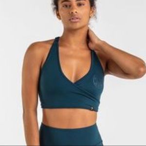 SOLD Gymshark//Gold’s Gym Elite Sports Bra